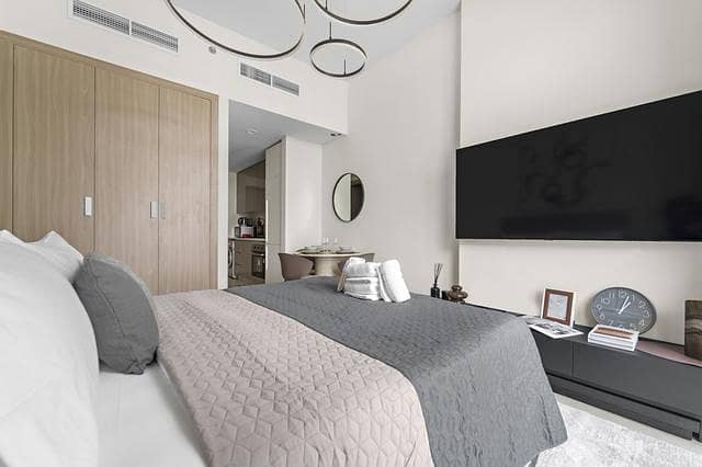 RIVIERA COMMUNITY STUDIO | GREAT MONTHLY DEAL