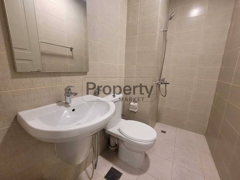 Fully Furnished | Balcony | Spacious | Vacant - Image 14