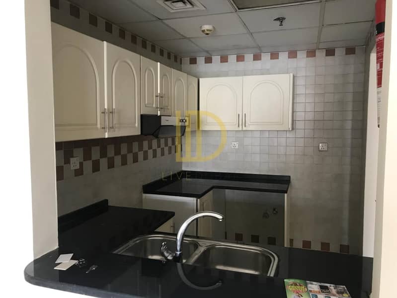 Rented | CBD Full Facility Bldg 1 Bed Higher Floor