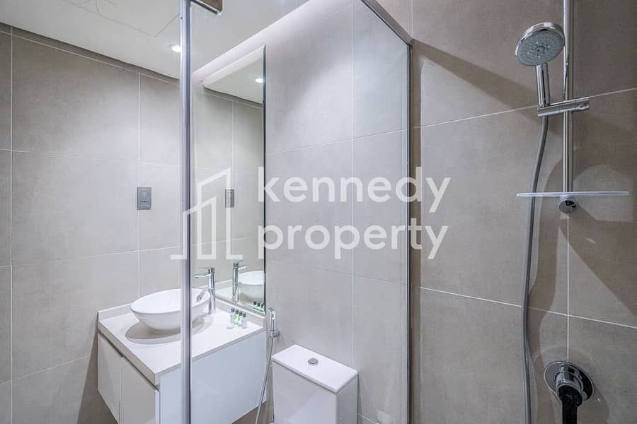 Move In Now | Sea View | Modern Furniture - Image 11