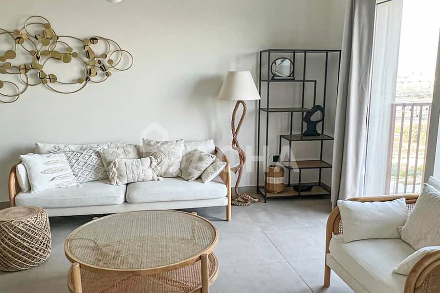 Fully Furnished | Burj Khalifa views | Vacant Soon