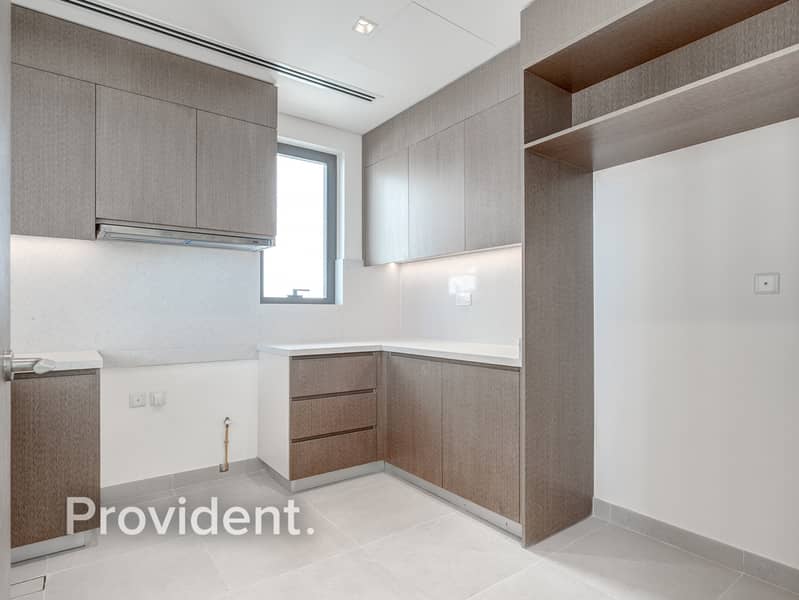 Best Price | Corner Unit | Spacious