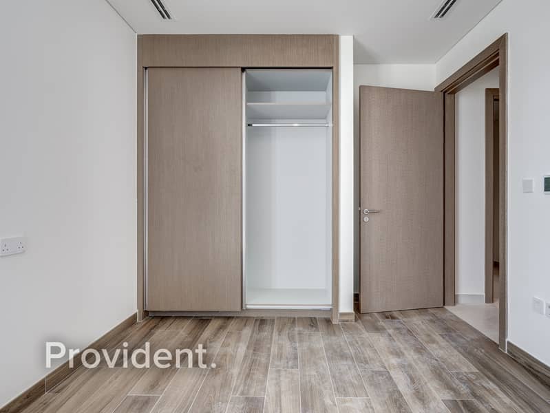 Best Price | Corner Unit | Spacious - Image 26