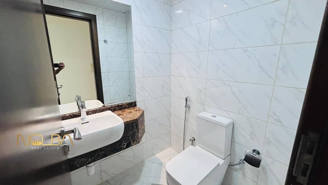 2-BED + MAID ROOM | BURJ KHALIFA VIEW | READY TO MOVE - Image 12