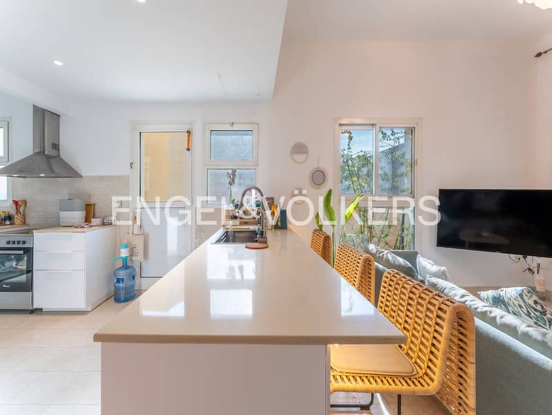 Exclusive | Prime Unit | Bright | Unfurnished