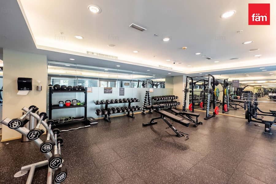 Luxury Living| Vacant Soon| Fully Furnished - Image 35