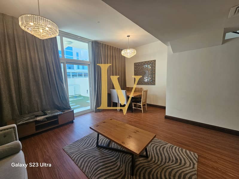 R2M11 | Closed Kitchen | Rented