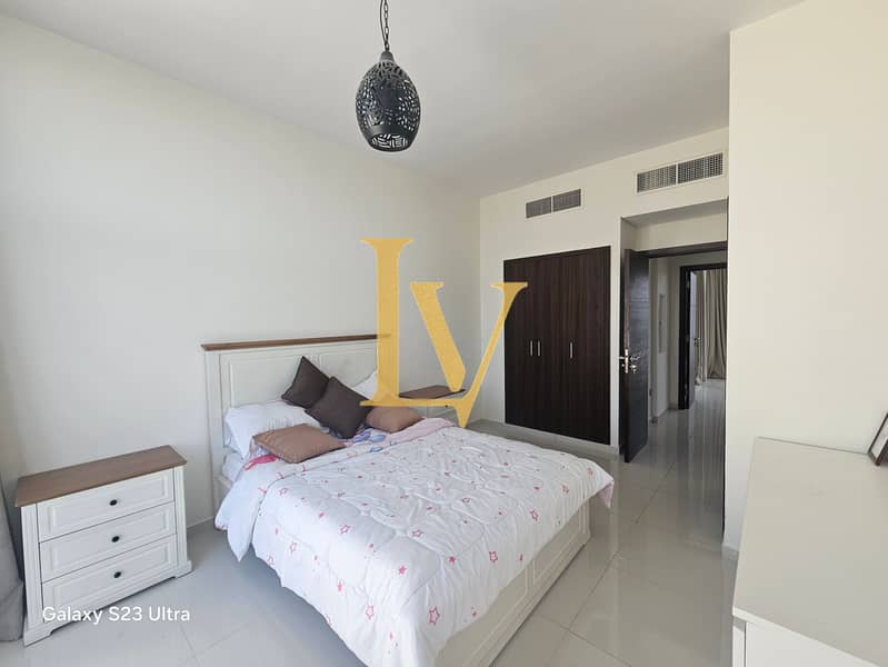 R2M11 | Closed Kitchen | Rented - Image 10