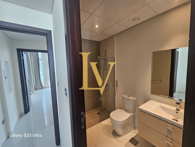 R2M11 | Closed Kitchen | Rented - Image 13