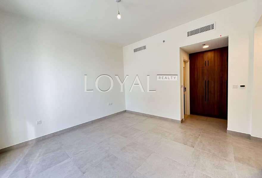 Spacious Layout | Best Deal | Brandnew - Image 11