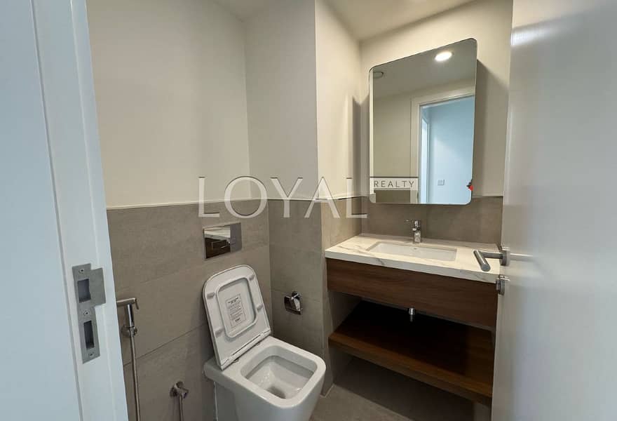 Spacious Layout | Best Deal | Brandnew - Image 12