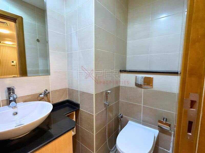 Fully Furnished |Elegant Waterfront Living | Modern 1BHK - Image 7