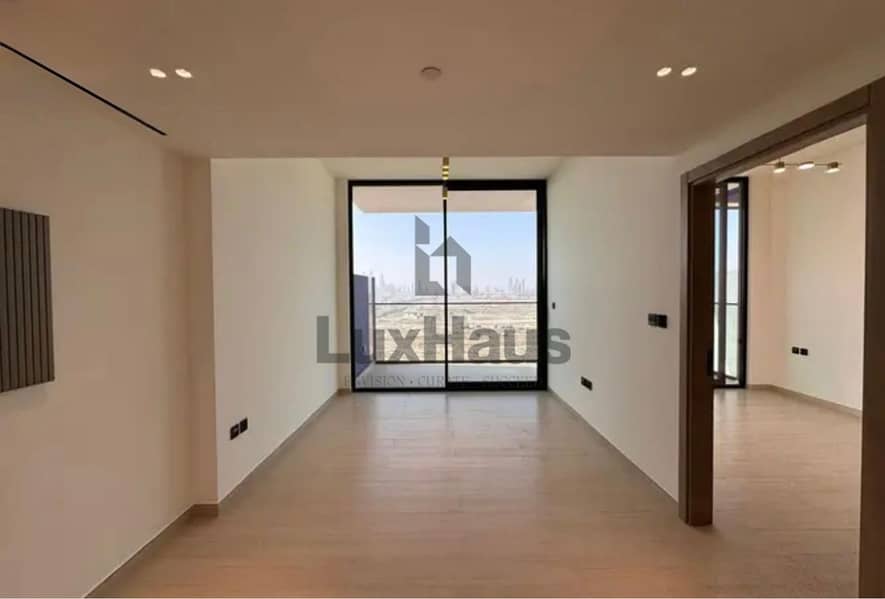 Pool View | Smart Home | Available soon