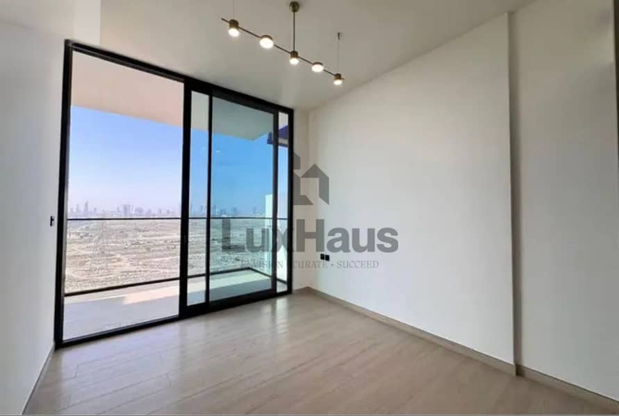 Pool View | Smart Home | Available soon - Image 6