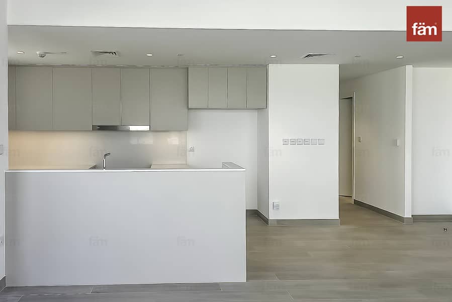 BRAND NEW I VACANT I LAGOON ACCESS - Image 6