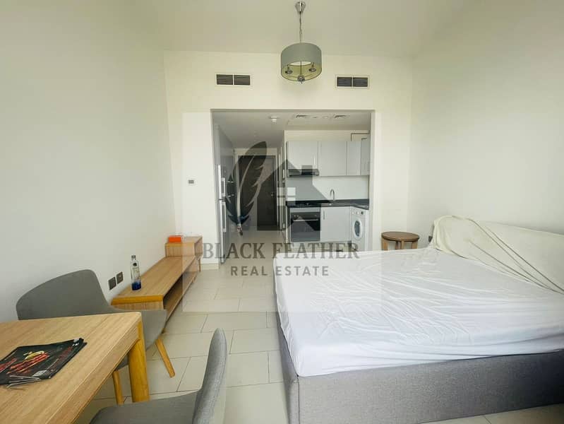 GRAB NOW FULLY FURNISHED | CHILLER FREE