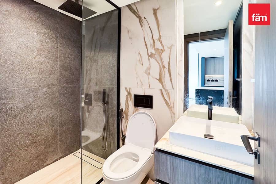 Resort Style Living | Premium Fitted Kitchen. - Image 21