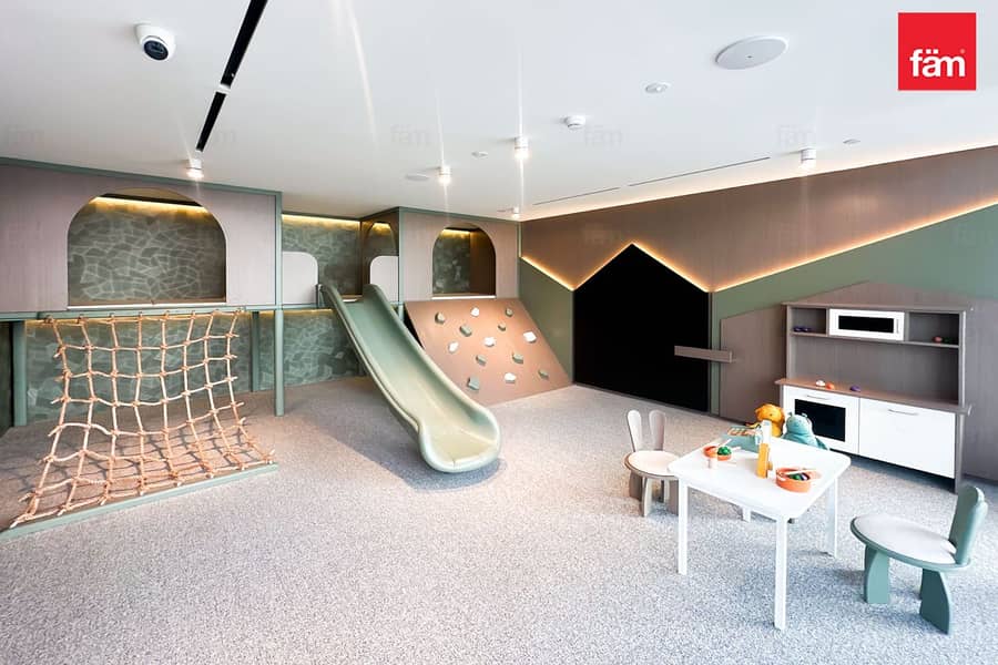 Resort Style Living | Premium Fitted Kitchen. - Image 22