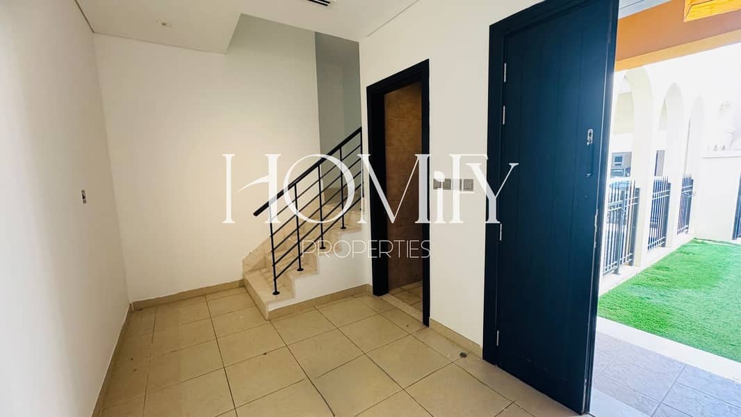 Exclusive | 1 Bed Townhouse | Vacant sooner