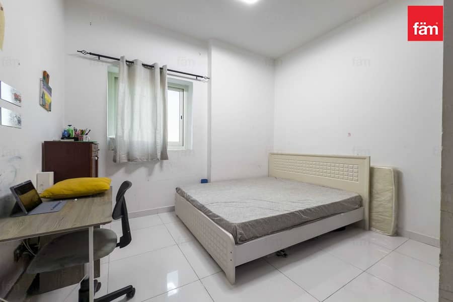 2BR in DSO | Burj View | HighEnd Finish - Image 15