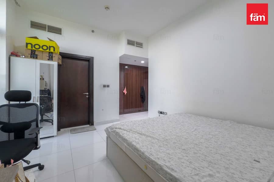 2BR in DSO | Burj View | HighEnd Finish - Image 21
