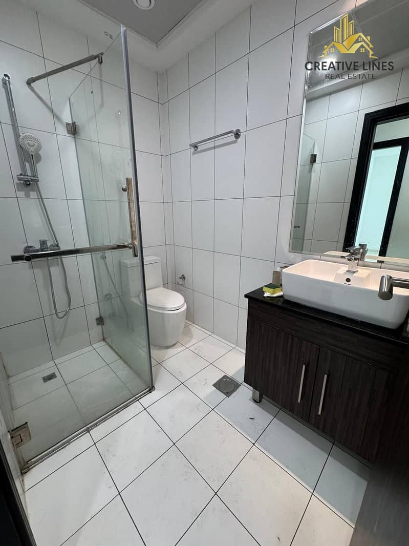 Zero commission// very spacious 2BHK// Next to bus stop// ready to move in// all amenities - Image 10