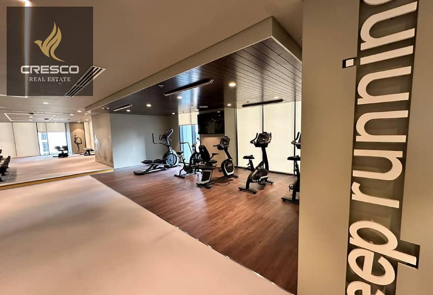 Elegant Unit | Creek Views | Prime Location - Image 11