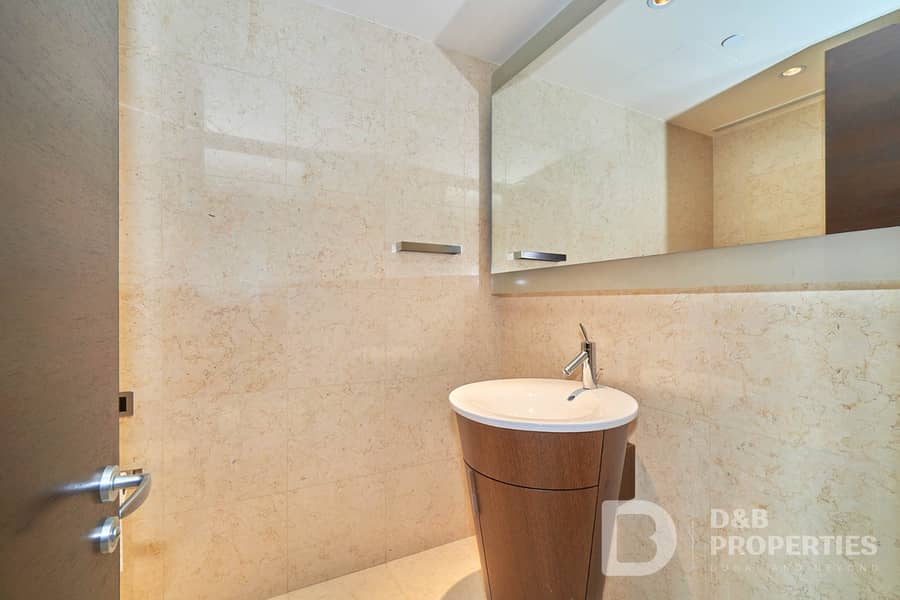 Panoramic | No Pillars | Partial Fountain View - Image 16