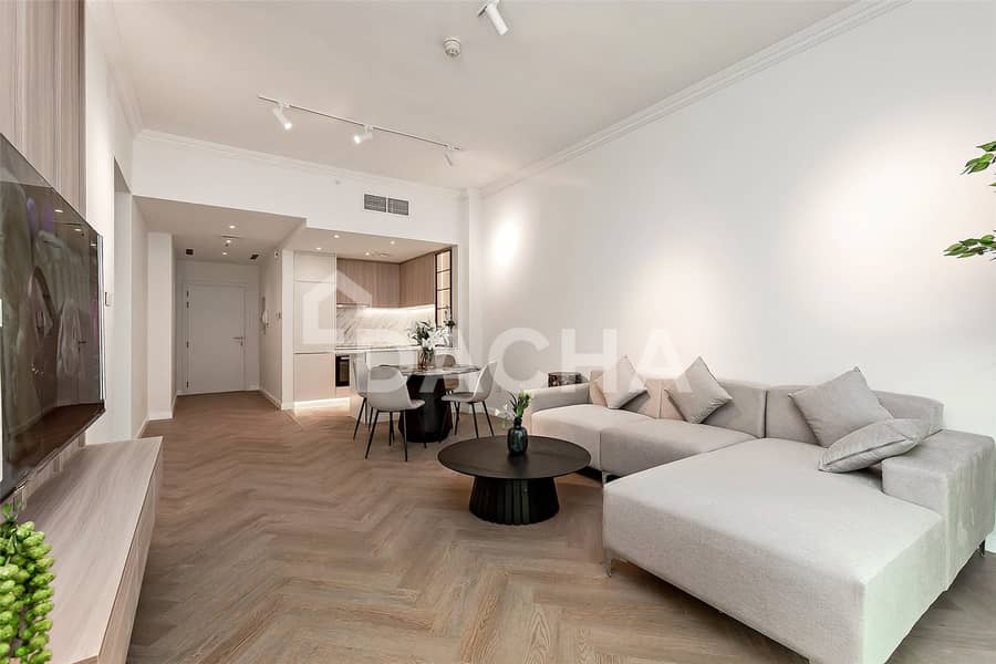 Upgraded | Canal View | Newley Furnished