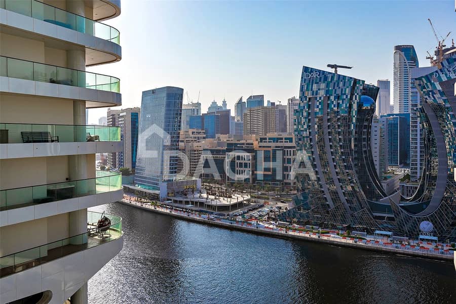 Upgraded | Canal View | Newley Furnished - Image 19