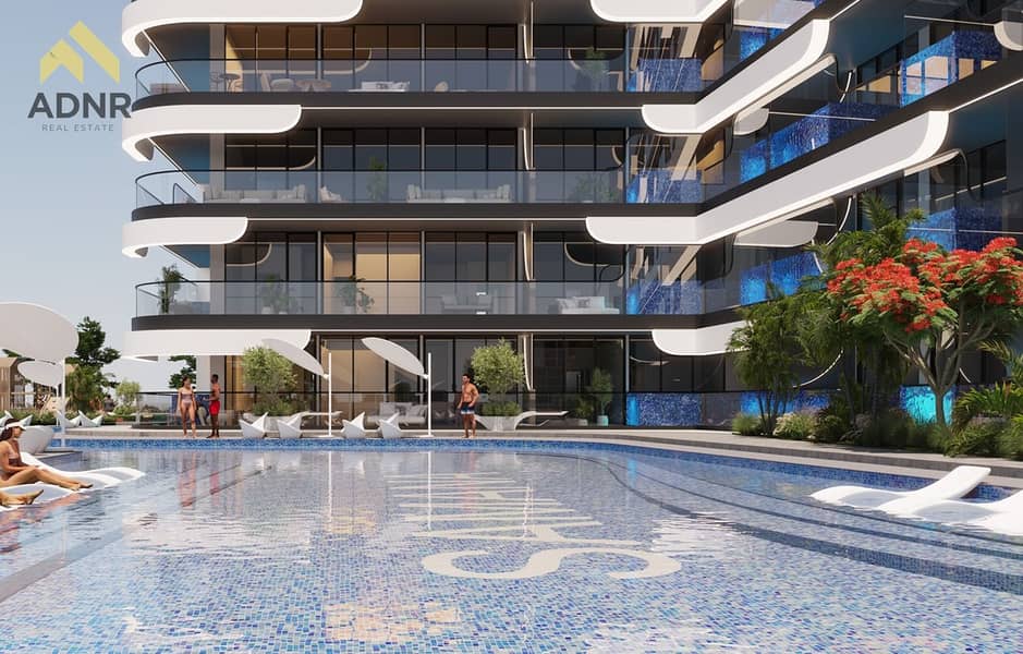 private pool / luxury living / high floor / lifestyle amenities