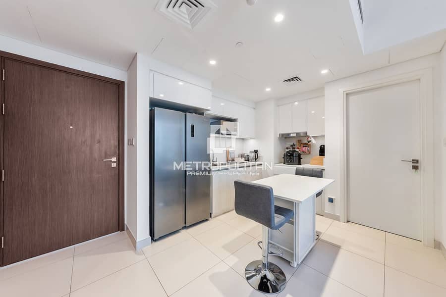 2 Bedrooms | Pool View | Motivated seller