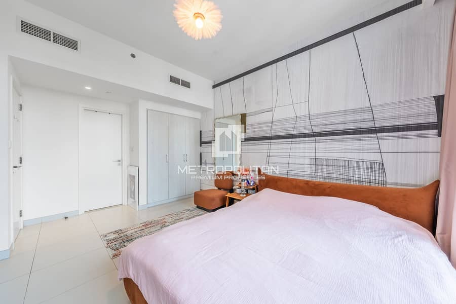 2 Bedrooms | Pool View | Motivated seller - Image 8