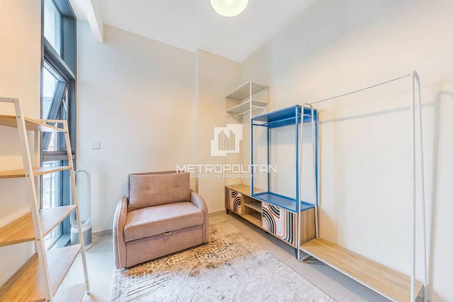 2 Bedrooms | Pool View | Motivated seller - Image 10