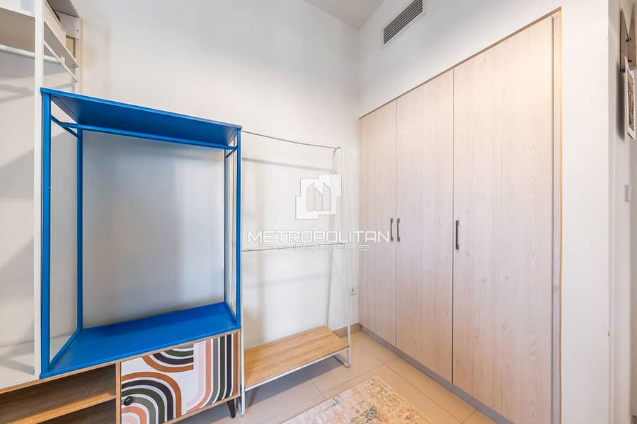 2 Bedrooms | Pool View | Motivated seller - Image 11