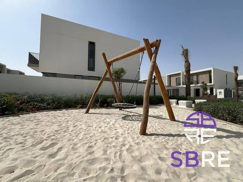 The Biggest Layout With Proximity To Amenities - Image 26