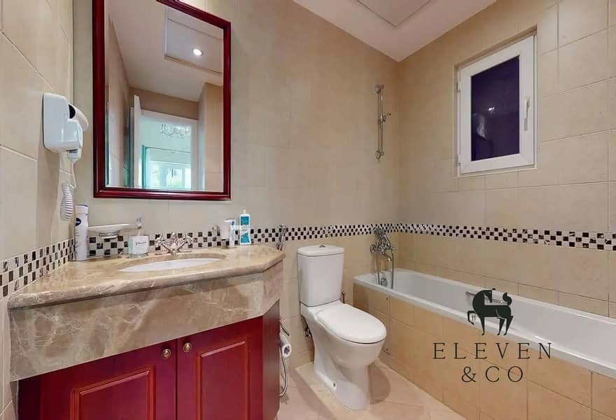 Corner | Upgraded & Extended | Super Location - Image 16