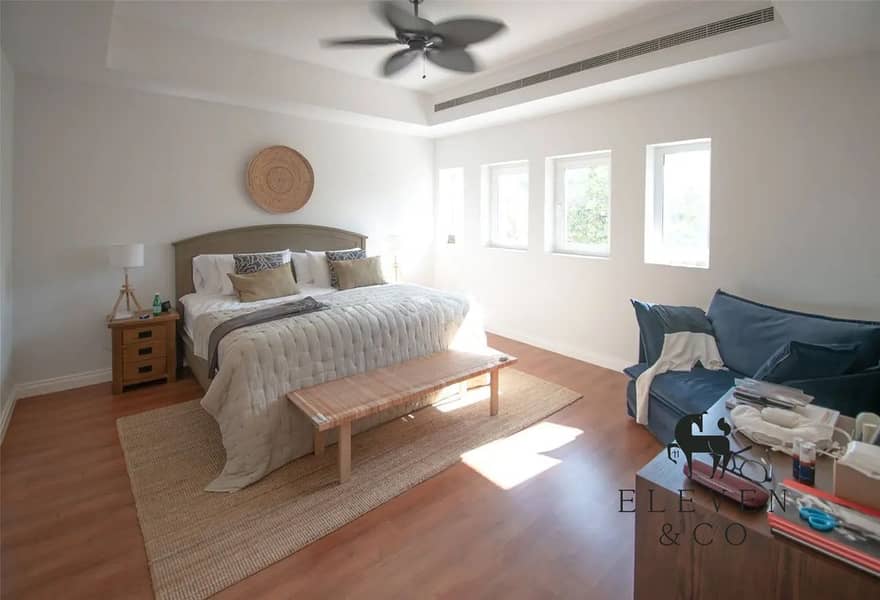 Corner | Upgraded & Extended | Super Location - Image 17