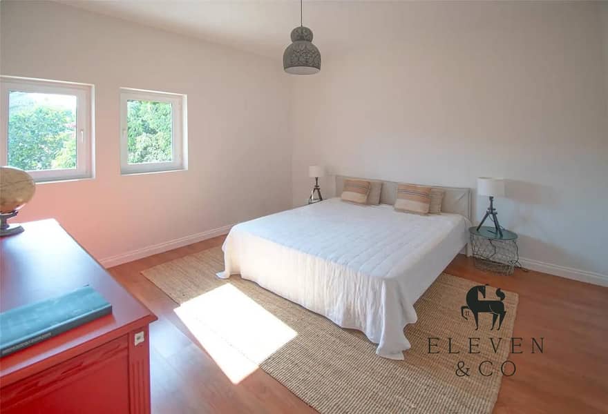 Corner | Upgraded & Extended | Super Location - Image 18