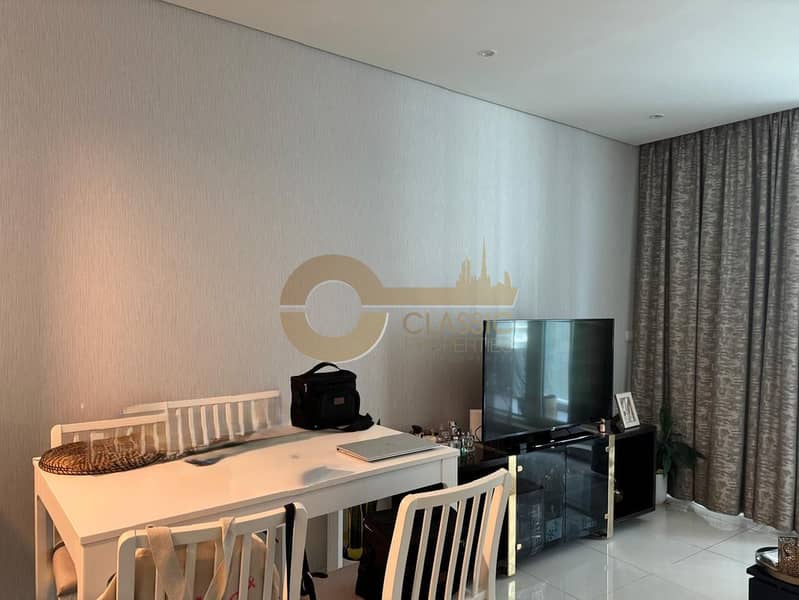 PRIME LOCATION | OPEN KITCHEN | SPACIOUS LAYOUT