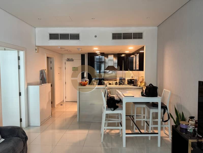 PRIME LOCATION | OPEN KITCHEN | SPACIOUS LAYOUT