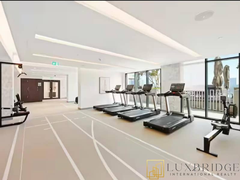 Fully Furnished | High ROI | Sea View - Image 11