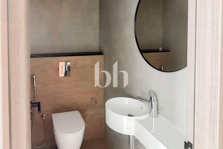 Brand New | Prime Location | Burj Khalifa View - Image 22