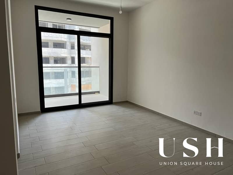 Genuine Resale | High ROI | Well Maintained | Vacant March 2026