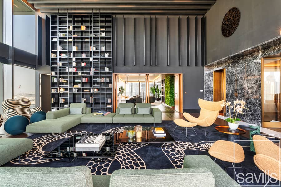 Exclusive | Fully Upgraded | Half Floor