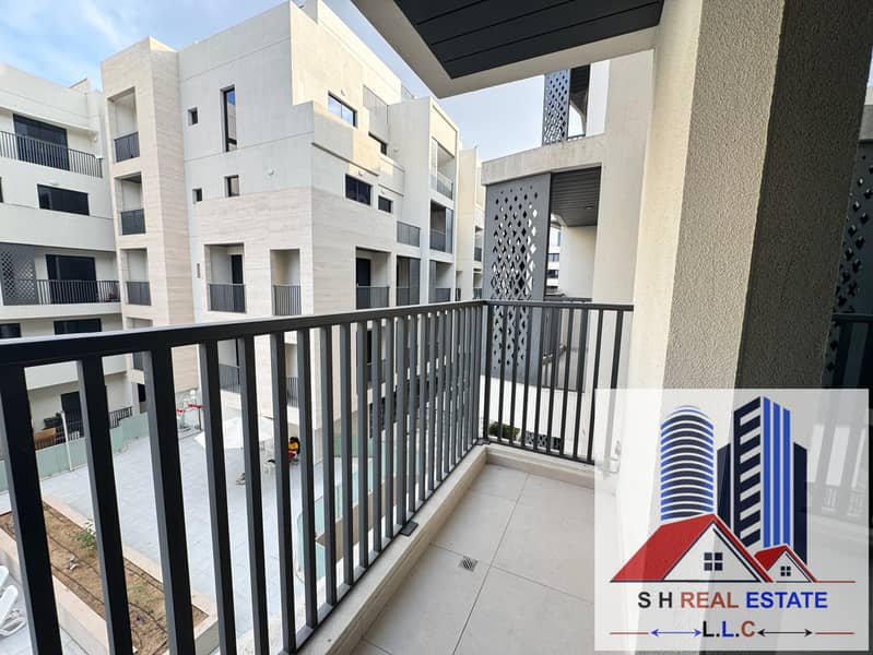 Spacious apartment pool view