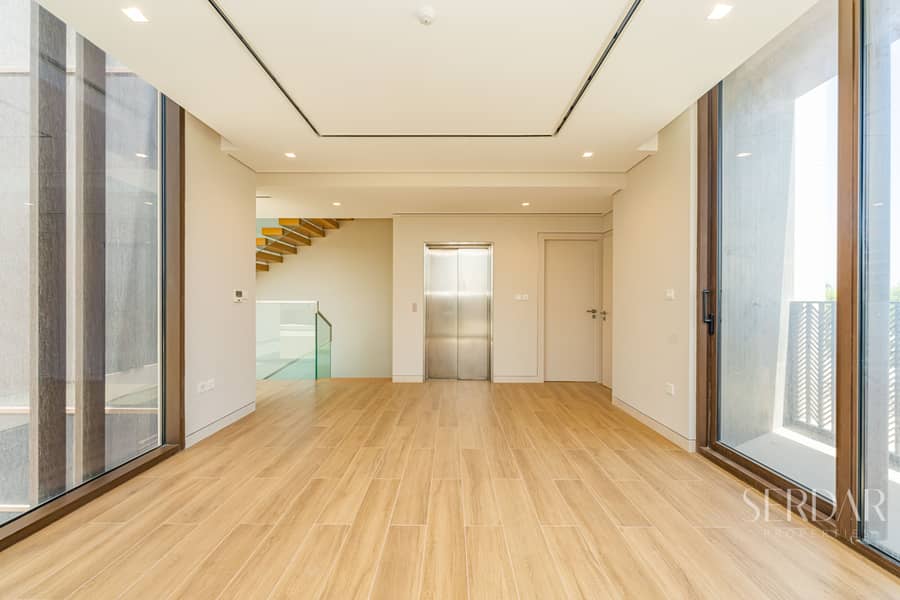 Vacant Unit | Sea-Facing View | Near Beach Access