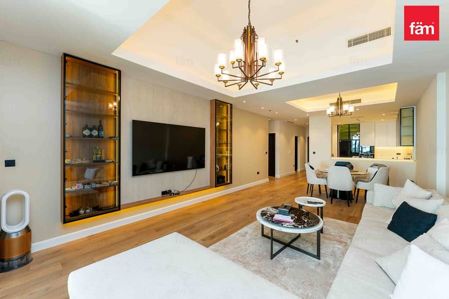 Full Yacht & Marina Club View | Full Skyline View