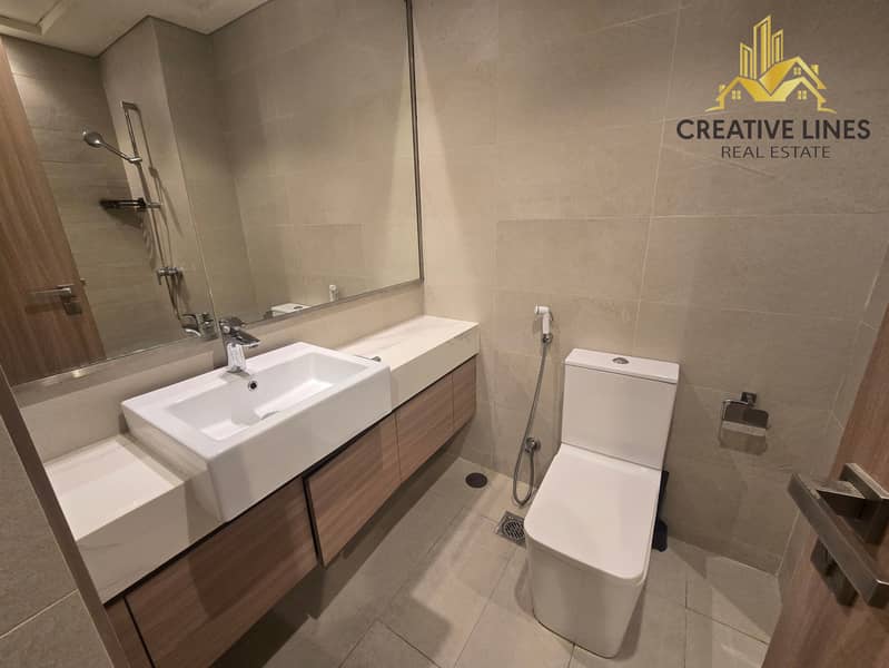 Fully Furnished || High Floor || Downtown View || - Image 7