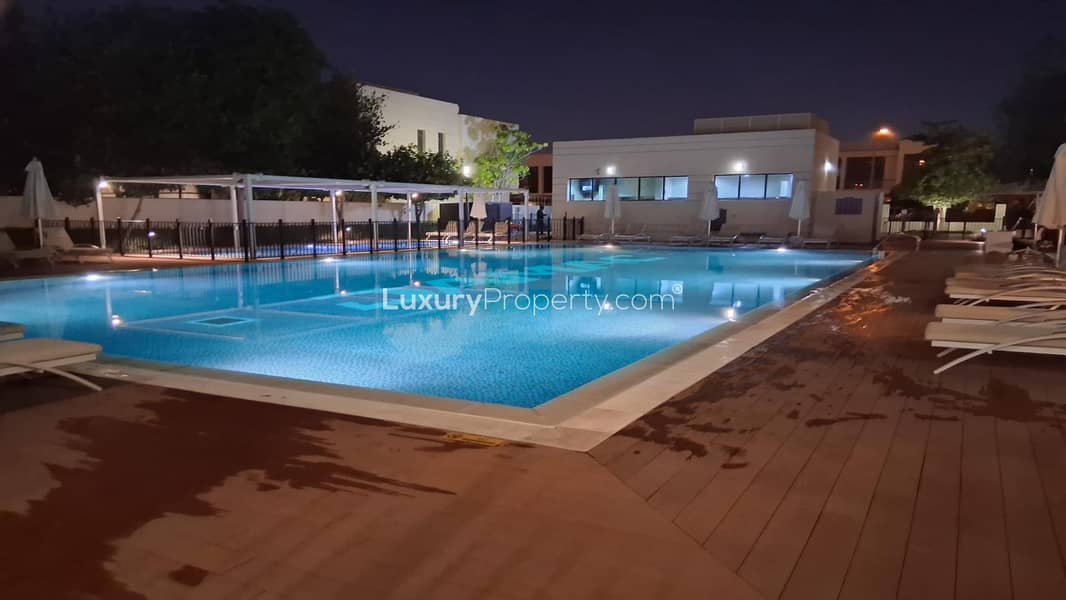 Luxury | Vacant | 6 Bed | Golf Course View - Image 17